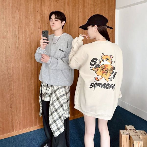 SCRACH插畫感貓咪刷毛大學Tee 