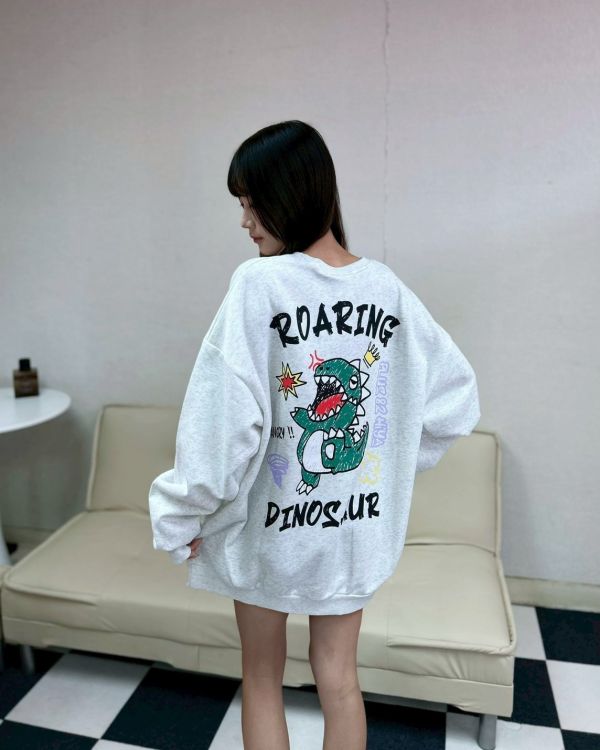 【現貨+預購】ROARING恐龍塗鴉大學Tee 