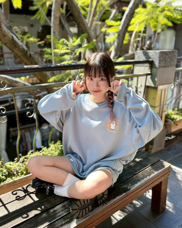 【現貨+預購】Ghost Village幽靈貼圖大學Tee 