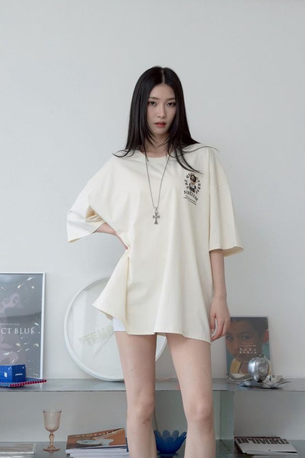 【SORONA®】哥德字反光熊涼感短Tee 