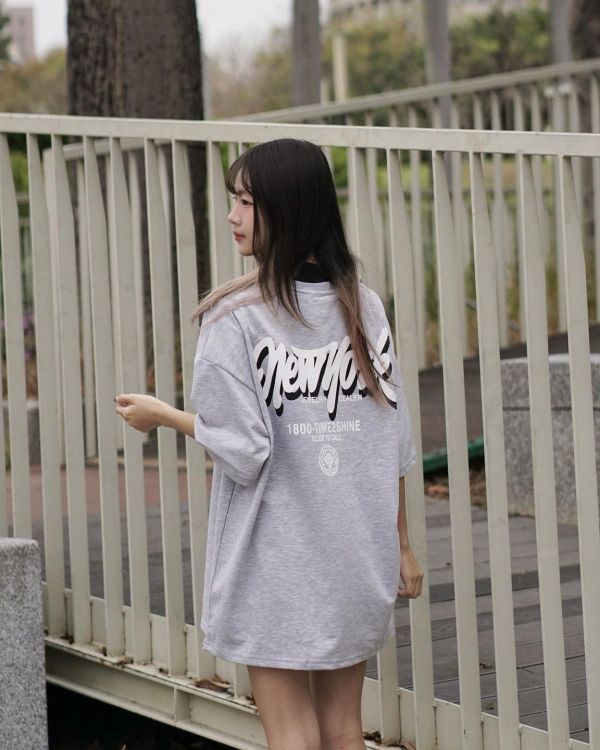 【現貨】newyork 立體陰影字短Tee 