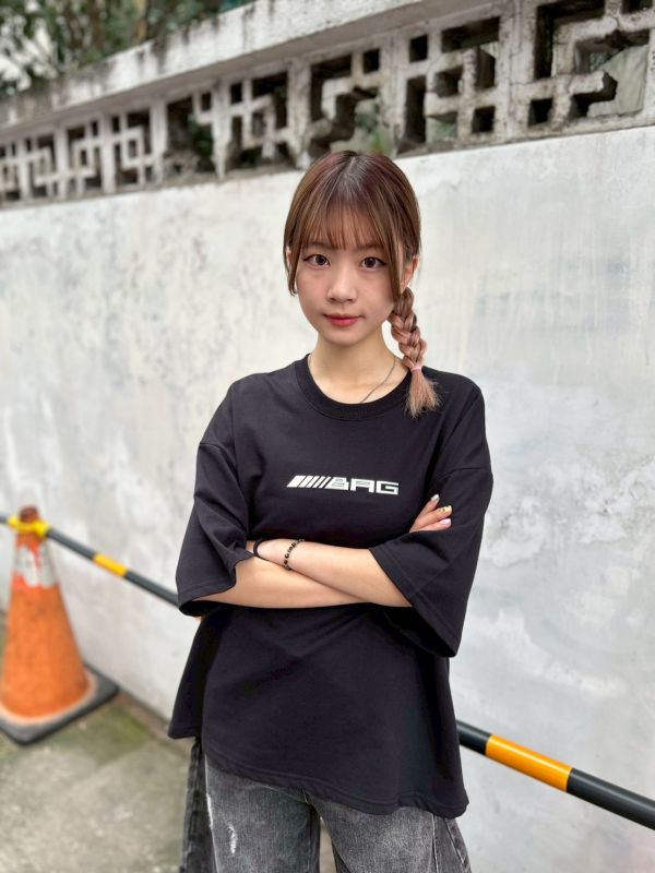 【人氣現貨】BAG立體燙片短Tee 