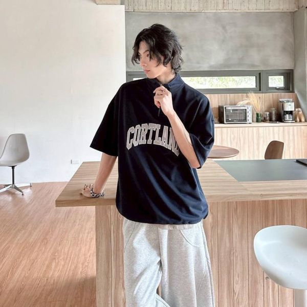 CORTLAND立領刺繡休閒衛衣 