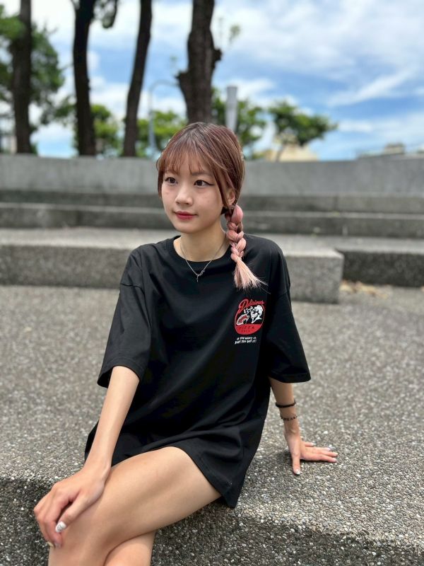 【現貨】美式PIZZA攤印花Tee 