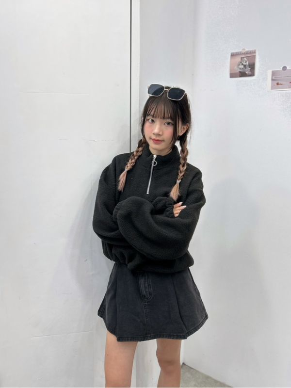 【現貨】QQ羊羔毛半拉鍊短版上衣 