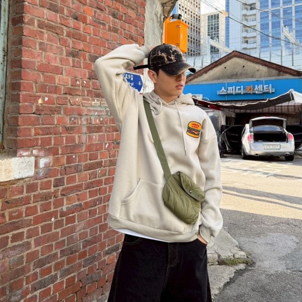 CROSS BUGER印花刷毛帽Tee 