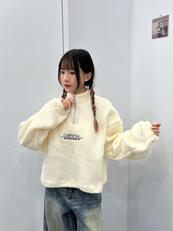 【現貨】QQ羊羔毛半拉鍊短版上衣 