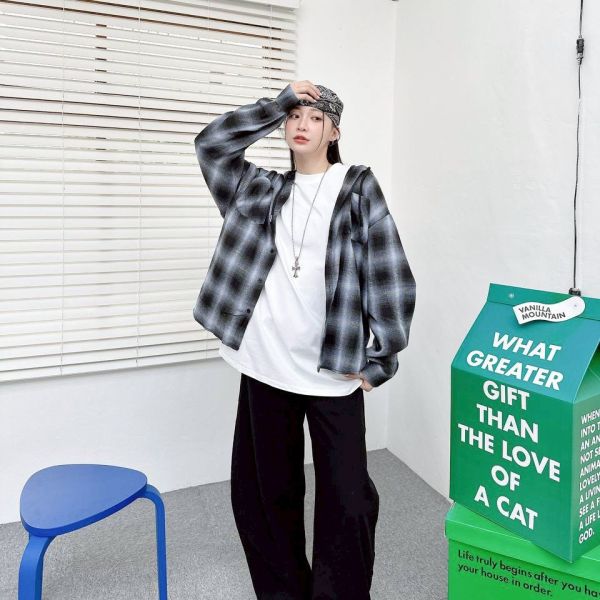 【現貨】口袋抽繩帽子格紋襯衫 