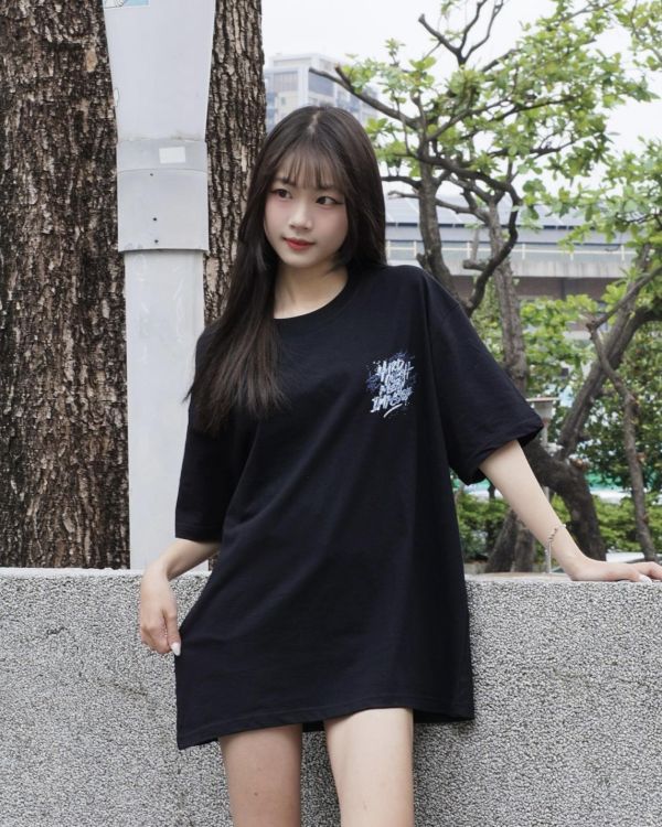 現貨【街頭態度】藝術英字塗鴉短Tee 
