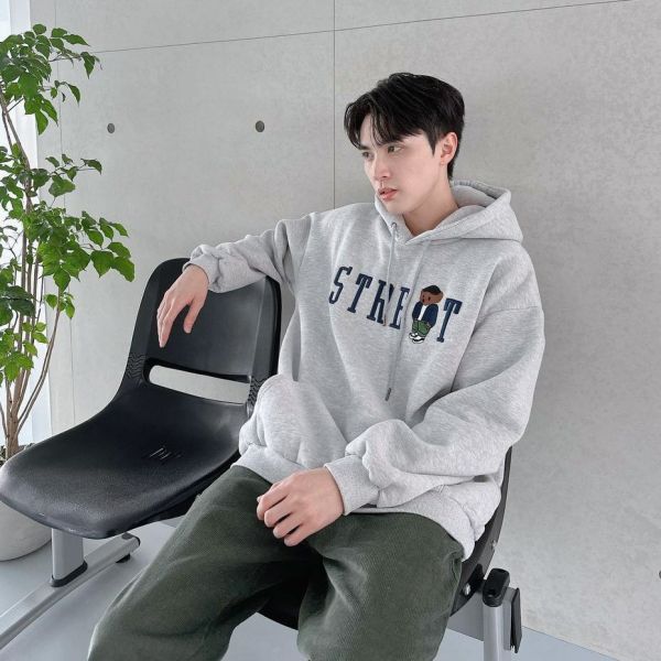 【現貨】刺繡STREET潮流熊刷毛帽Tee 