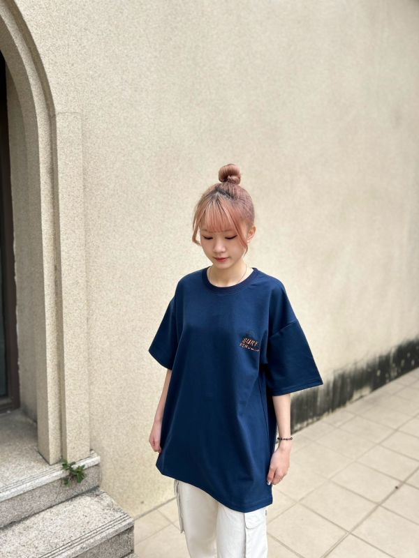 【現貨】衝浪企鵝手繪圖Tee 