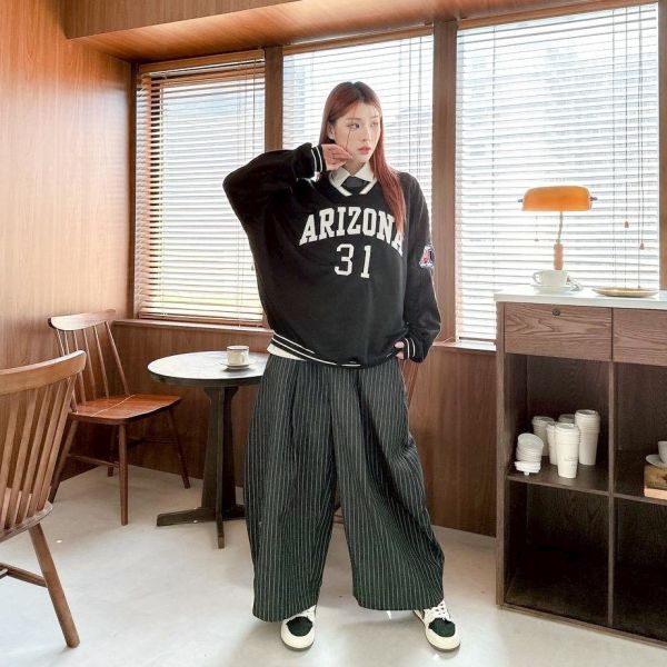 ARIZONA 31美式貼布刺繡大學Tee 