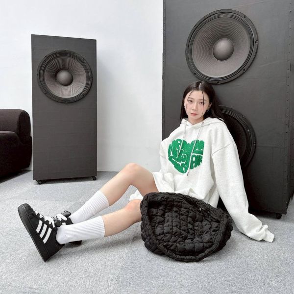 愛心英字毛巾繡刷毛帽Tee 