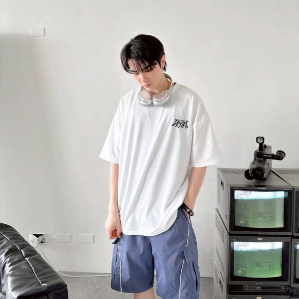 【現貨】DRY CAT曬貓咪插畫風Tee 