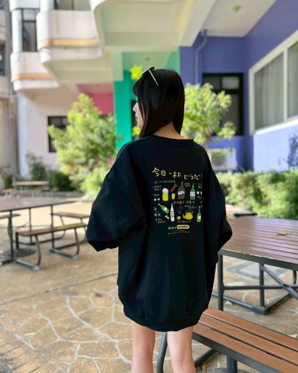 【現貨+預購】韓國酒印花大學Tee 