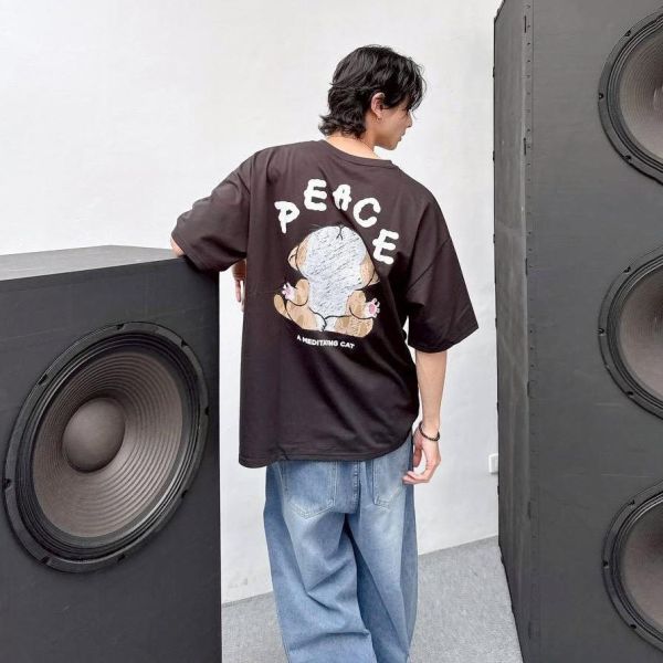 【現貨+預購】PEACE虎斑貓打坐短Tee 