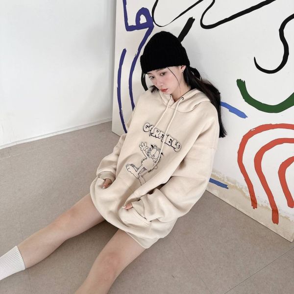 貼布加菲貓刷毛帽Tee 