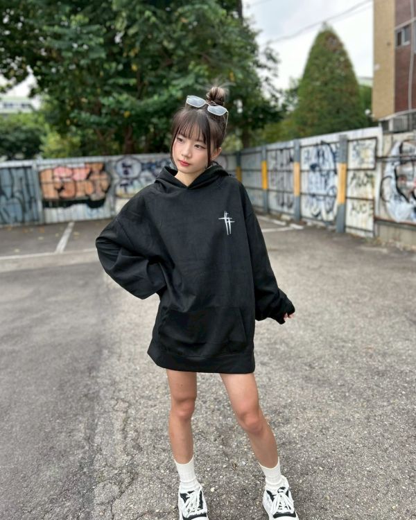 【現貨】歌德刺繡麂皮帽Tee 