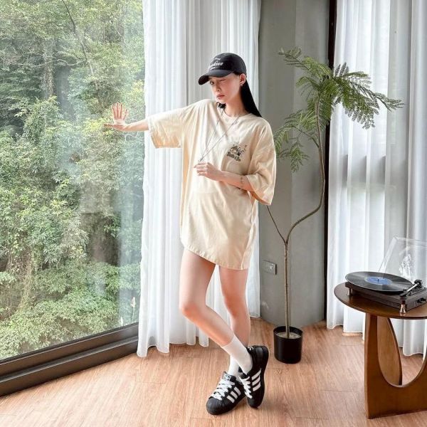 【現貨】柴犬與法鬥手繪感短Tee 