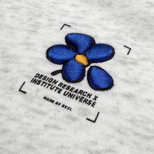 刺繡對焦框花朵大學Tee 