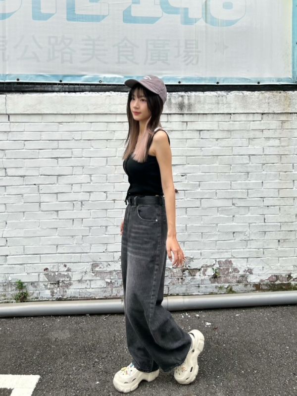 【現貨】水洗牛仔繭型闊腿褲 