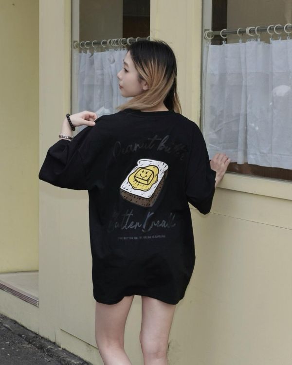 【現貨】笑臉奶油吐司印花短Tee 