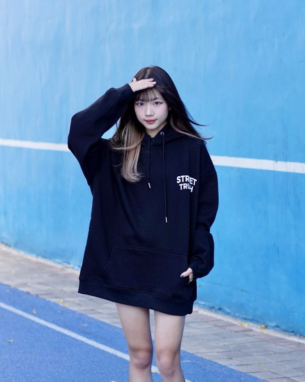 現貨【牛奶暖絨】STREET美式歌德鎖鏈牛奶絨帽Tee 