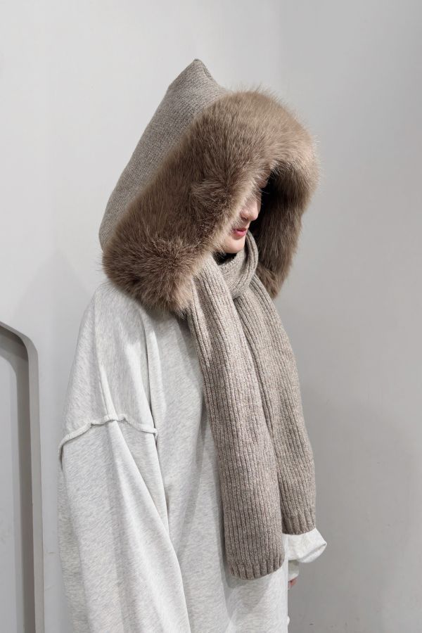 【秋冬新品預購】狐狸毛連帽圍巾 