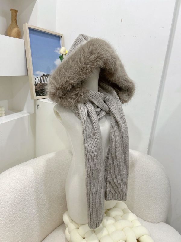 【秋冬新品預購】狐狸毛連帽圍巾 