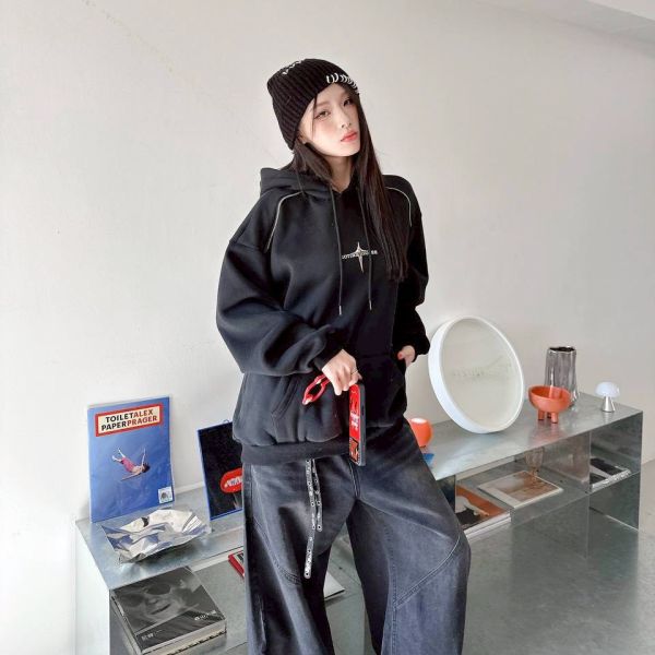 星芒立體別針刷毛帽Tee 