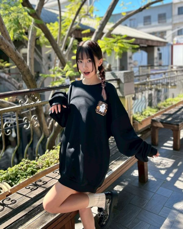 【現貨+預購】Ghost Village幽靈貼圖大學Tee 