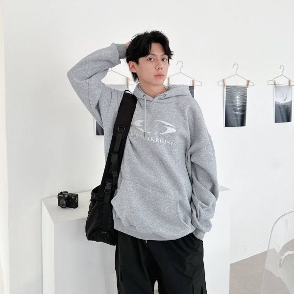 發泡英字科技感銀漆刷毛帽Tee 