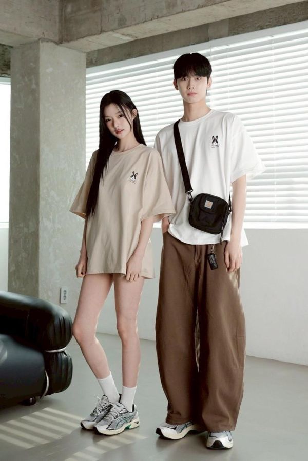 【現貨】兔子環繞印花短Tee 