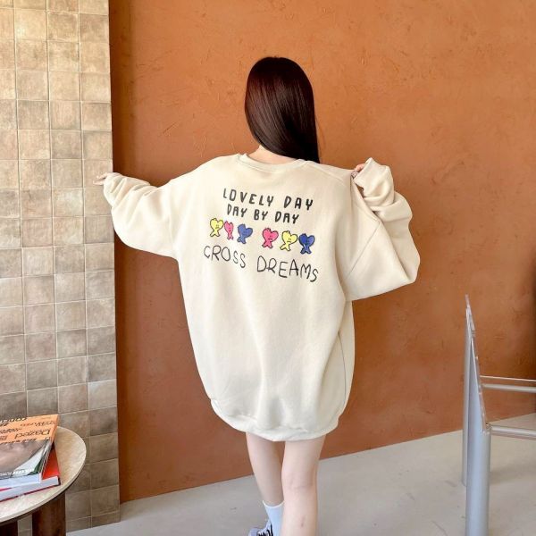 【現貨+預購】CROSS DREAMS愛心排列印花大學Tee 