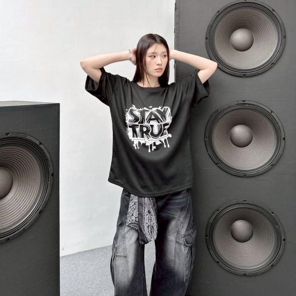 【現貨】STAY TRUE噴漆印花短Tee 