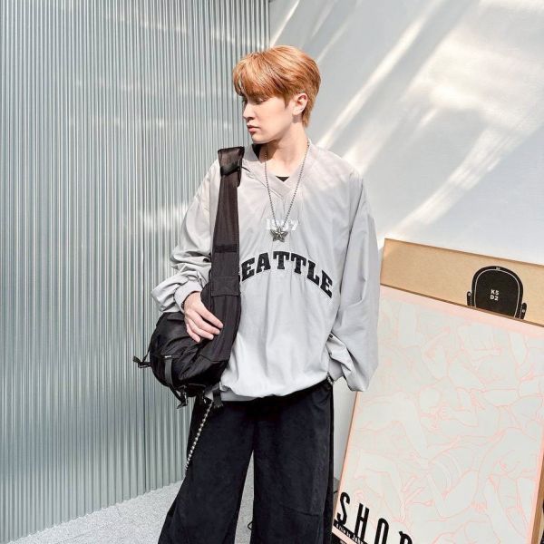 【現貨】美式地名V領風衣 