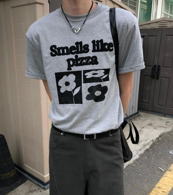 花朵字母印花短Tee 