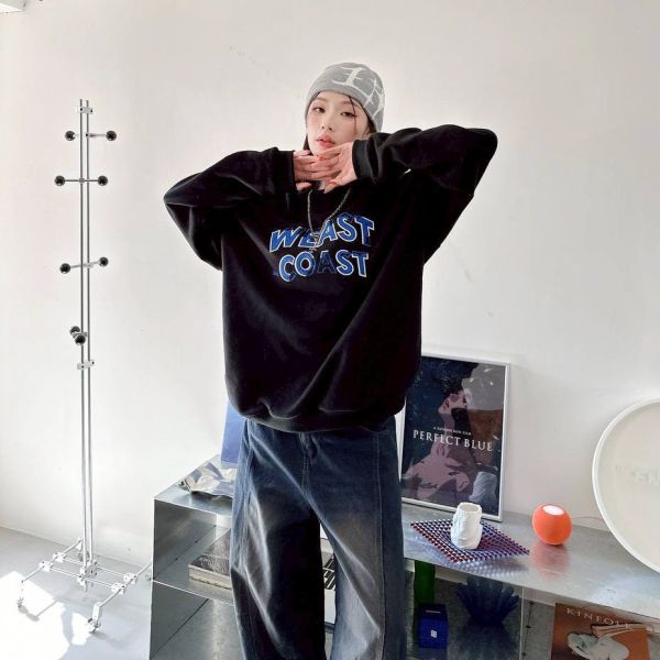 WEST COAST 刺繡刷毛大學Tee 