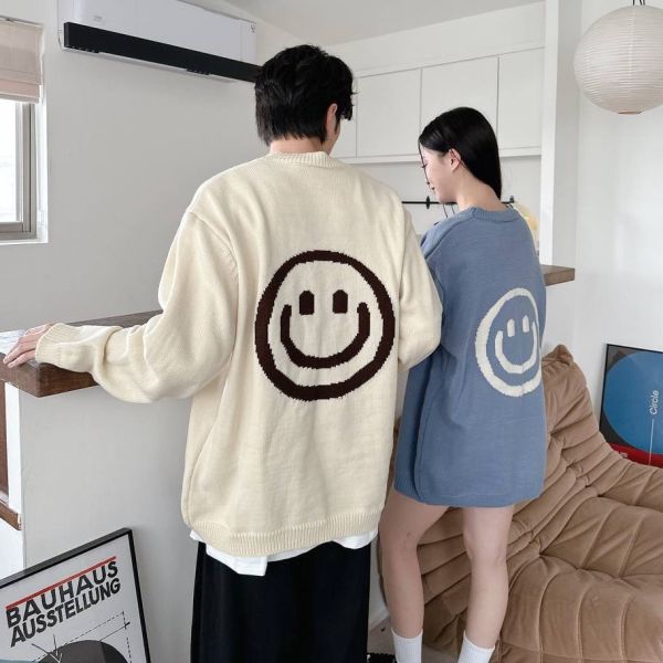 笑臉圓領毛衣 