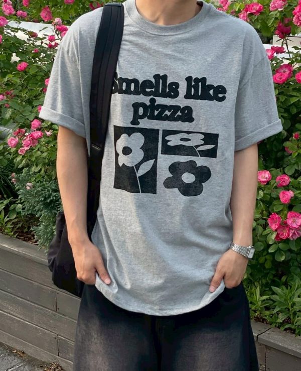 花朵字母印花短Tee 