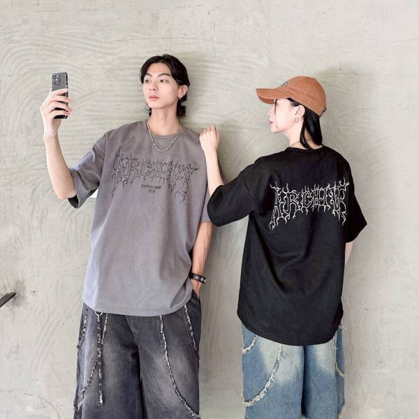 【現貨】ESTABLISHED 2018荊棘簍空字體麂皮Tee 