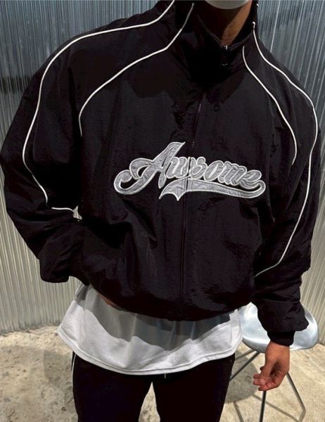 Awesome小立領刺繡織條風衣外套 