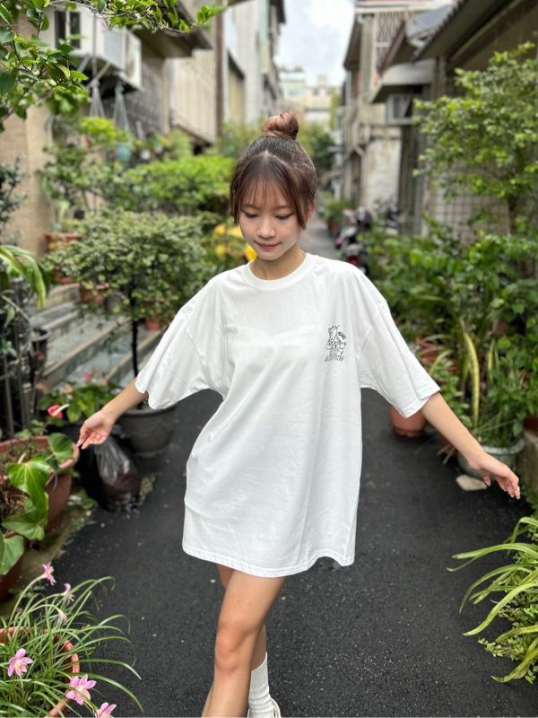 【現貨】CAT SLEEPING瞌睡貓塗鴉Tee 