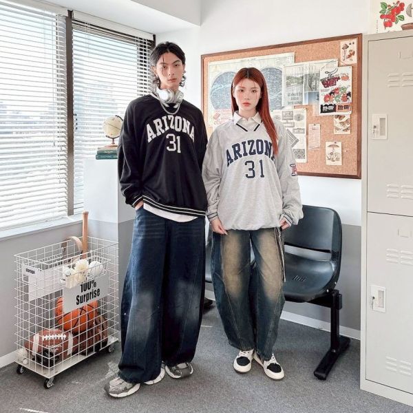 ARIZONA 31美式貼布刺繡大學Tee 