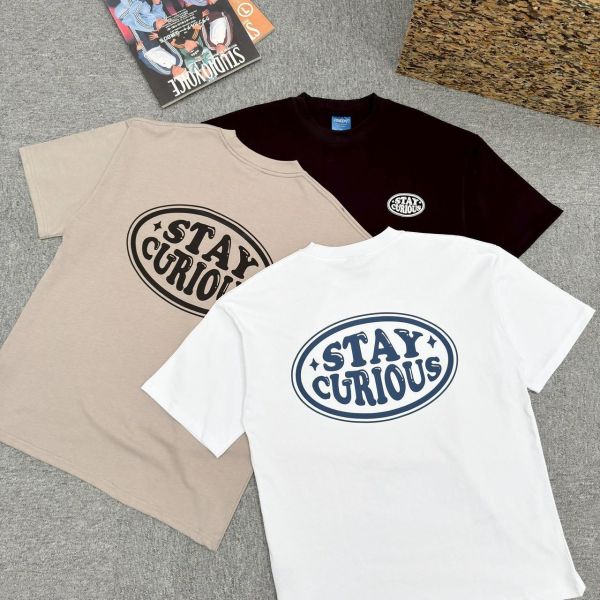 STAY CURIOUS橢圓膠印短Tee 