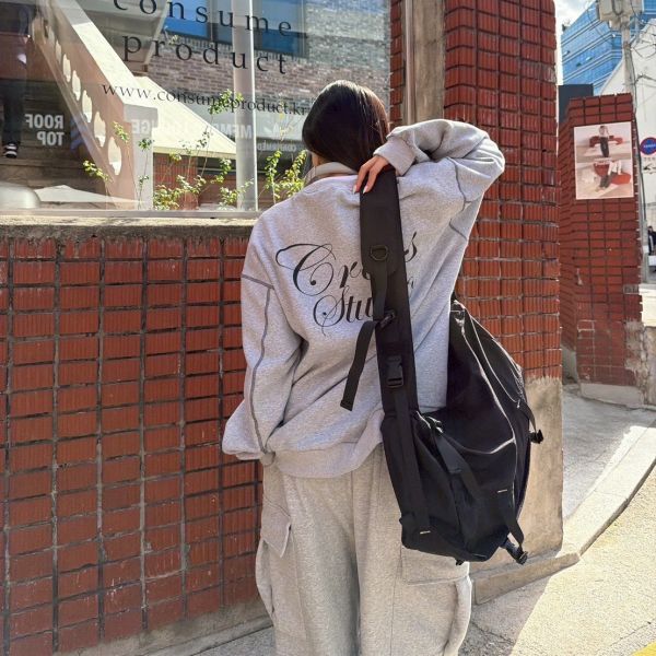 【現貨+預購】反車線草寫刷毛大學Tee 