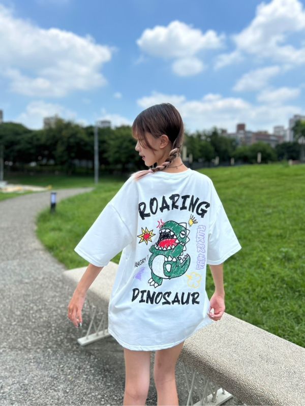 【現貨】ROARING恐龍塗鴉Tee 