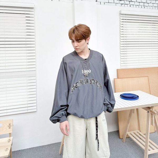 【現貨】美式地名V領風衣 