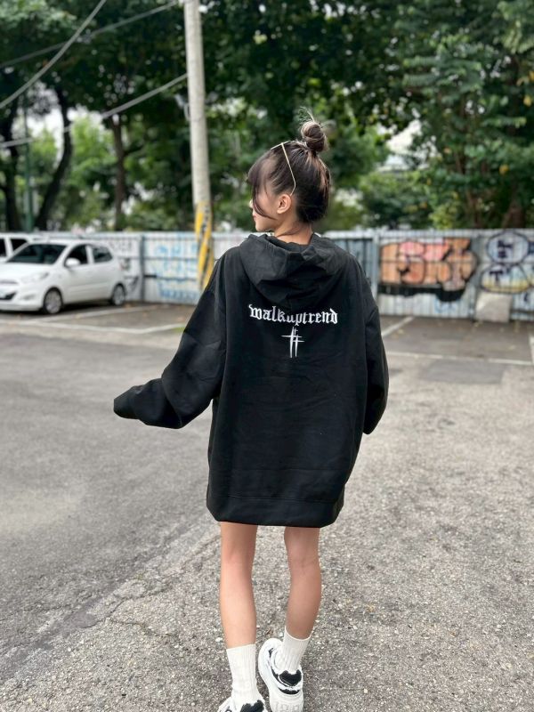 【現貨】歌德刺繡麂皮帽Tee 