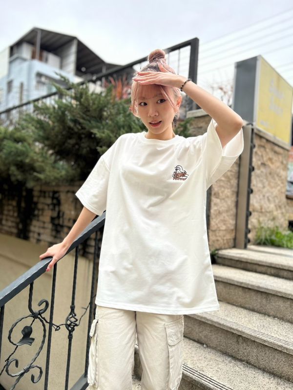 【現貨】衝浪企鵝手繪圖Tee 